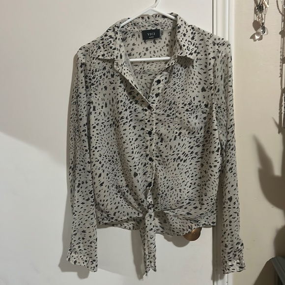 Spotted print top - Picture 1 of 2